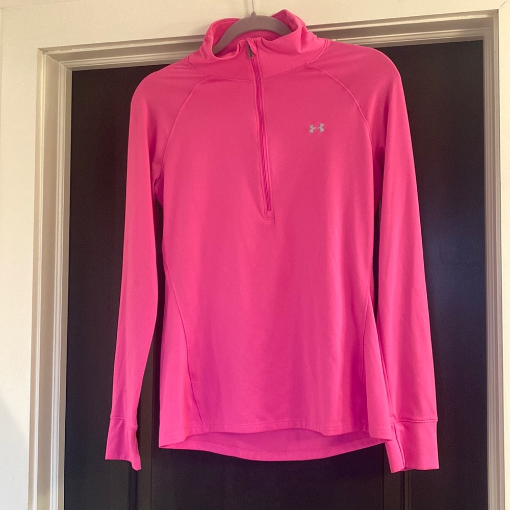Women’s lightweight UA pullover
